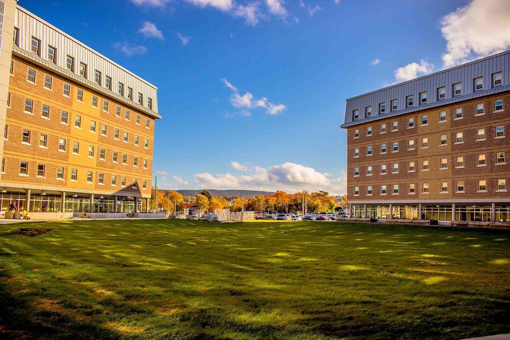 Memorial University 세인트존스 외부 사진