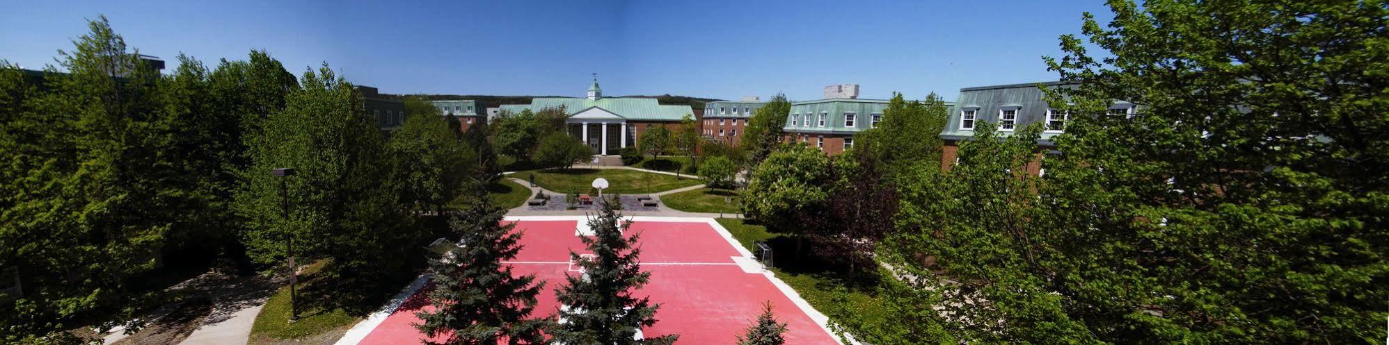 Memorial University 세인트존스 외부 사진