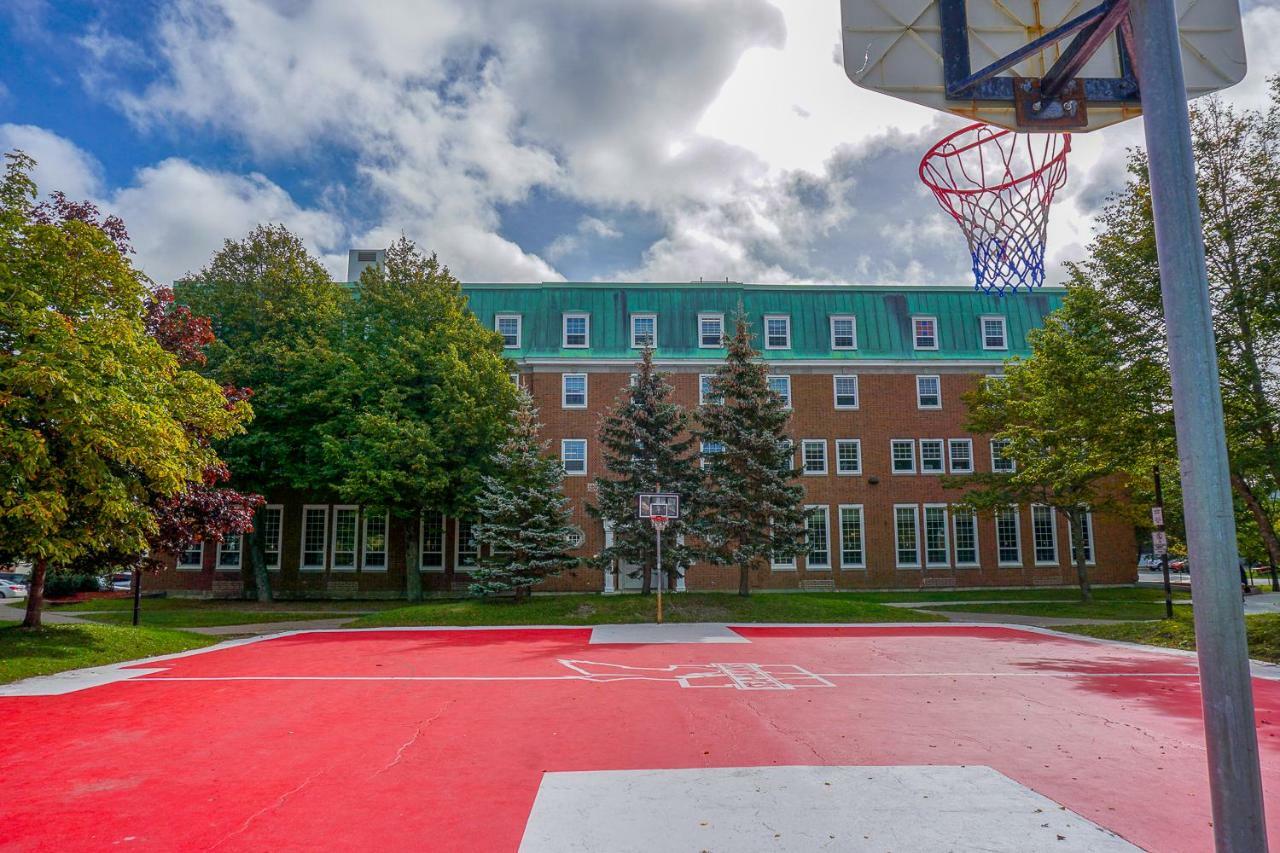 Memorial University 세인트존스 외부 사진